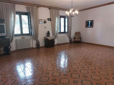 Foto Appartamento in Via Santa Lucia 1, Scandriglia Santa Lucia di 149 m²
