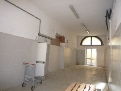 Foto Magazzino in SPERI, Firenze Coverciano di 150 m² con 3 locali