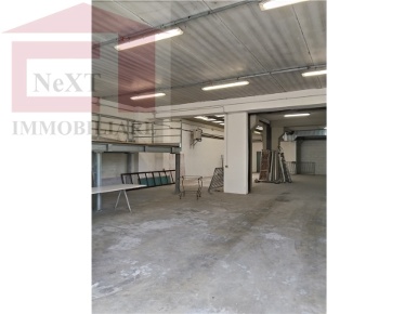 Foto Magazzino in VIA GHIARUFFI, Rignano sull'Arno Centro di 350 m²