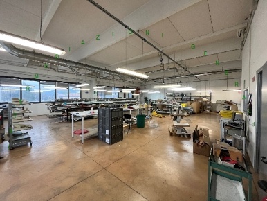 Foto Ufficio a Vicchio di 1000 m² con 7 locali in vendita