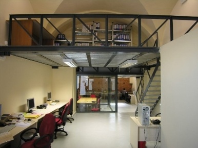 Foto Ufficio in PAPA, Empoli Centro Storico di 150 m² con 1 locali