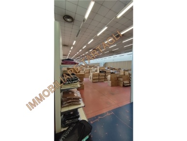 Foto Locale commerciale in VIA PRATESE, Firenze Peretola di 3000 m²