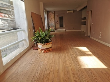 Foto Negozio in MASACCIO, Empoli San Rocco - Lungarno di 130 m² in vendita