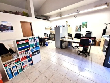Foto Ufficio in VIA CANOVA 95, Firenze Argingrosso di 50 m² con 1 locali