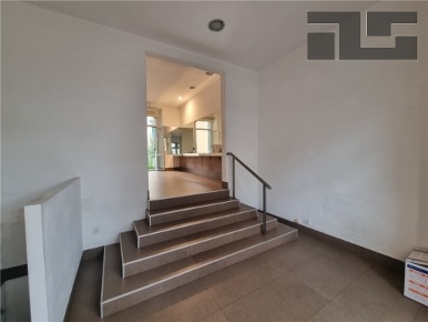 Foto Ufficio in VIA GABRIELE D'ANNUNZIO 1, Firenze Coverciano di 45 m²