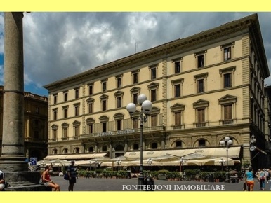 Foto Ristorante in MELEGNANO, Firenze Borgo Ognissanti - Il Prato di 60 m²