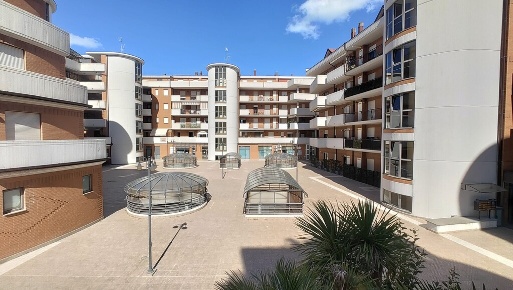 Foto Appartamento in Via Giulio Cesare 82, Vasto con 4 locali in vendita