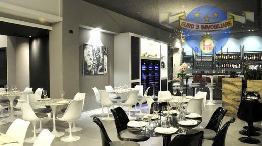 Foto Attività commerciale a San Benedetto del Tronto di 120 m² con 3 locali