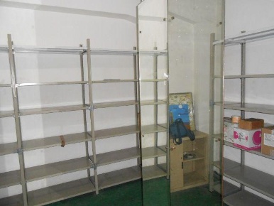 Foto Locale commerciale in CORSO GARIBALDI 80, Ancona Capodimonte di 60 m²