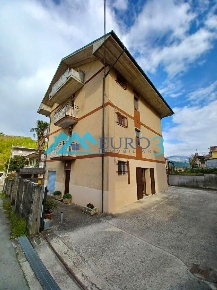 Foto Residence in VIA GIUSEPPE GARIBALDI 2, Roccafluvione di 300 m²