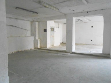Foto Locale commerciale in VIA DALMAZIA 6, Ancona Stazione di 240 m²