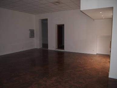 Foto Ufficio in via sant'andrea, Milano di 200 m² con 2 locali in affitto