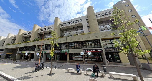 Foto Ufficio a Bari Japigia di 850 m² con 10 locali in affitto