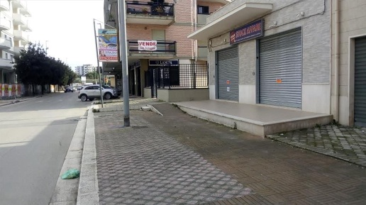 Foto Locale commerciale in VIALE  MARIA SS AUSILIATRICE, Cerignola Centro