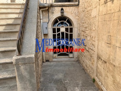 Foto Magazzino in Largo San Giovanni 6/7, Ruvo di Puglia Centro di 100 m²