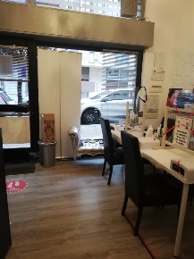 Foto Attività commerciale in via Europa 83, Rozzano Centro di 35 m²