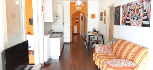 Foto Appartamento a Catanzaro di 150 m² con 6 locali in affitto