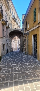 Foto Locale commerciale in Via Toppi, Chieti Chieti Città di 30 m²