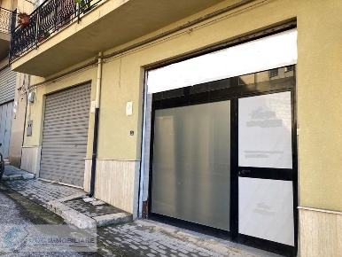 Foto Locale commerciale in Via Salvo D'Acquisto 15, Lercara Friddi