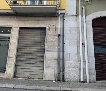 Foto Locale commerciale a Corato di 60 m² in vendita