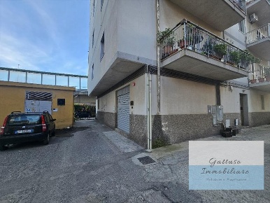 Foto Magazzino a Reggio di Calabria Centro Storico di 200 m² in vendita