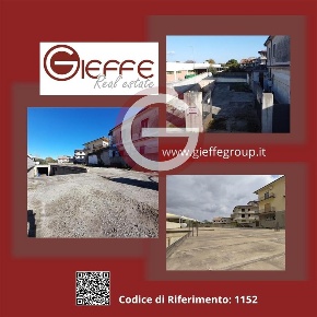 Foto Magazzino a Taurianova Centro di 362 m² con 2 locali in vendita