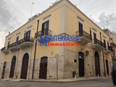 Foto Ufficio in Via Cirillo 36, Ruvo di Puglia Centro di 30 m² con 1 locali