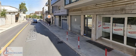 Foto Locale commerciale in VIALE ISTRIA, Andria Ospedale di 100 m²