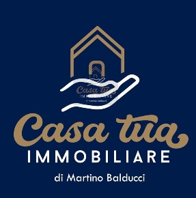 Foto Locale commerciale in Via Nicola Bucci, Corato di 170 m² in vendita