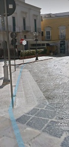 Foto Locale commerciale a Trani in affitto