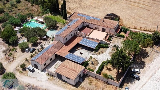 Foto Agriturismo in Contrada Riena, Castronovo di Sicilia di 1500 m²