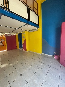 Foto Locale commerciale a Marsala Centro Urbano di 500 m² con 3 locali