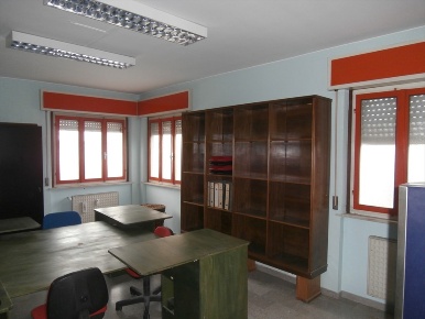 Foto Ufficio a Porcia Centro di 110 m² con 4 locali in vendita