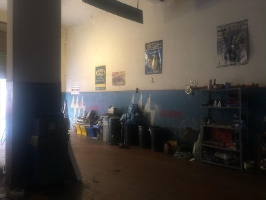 Foto Attività commerciale a Viterbo San Pellegrino - Pianoscarano di 318 m²