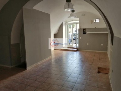 Foto Locale commerciale in PIAZZA RUGGERO VII 11, Andria di 45 m²