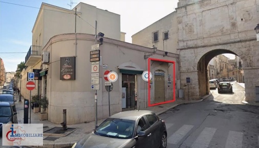 Foto Locale commerciale in VIA FEDERICO II DI SVEVIA, Andria Centro Storico