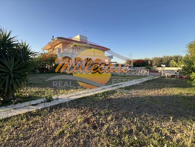 Foto Bed and Breakfast in strada spinagallo, Siracusa Maeggio di 440 m²