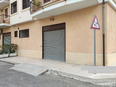 Foto Locale commerciale a Cerignola Centro di 187 m² in vendita