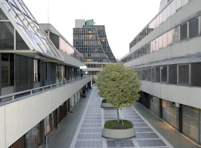 Foto Ufficio in via Pietro Giardini, Modena Villaggio Zeta di 61 m²