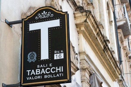 Foto Bar in formia, Formia Centro di 50 m² con 1 locali in vendita