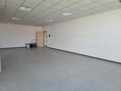 Foto Ufficio in via VAL D&#39;OSSOLA 3, Vimercate Torri Bianche di 100 m²