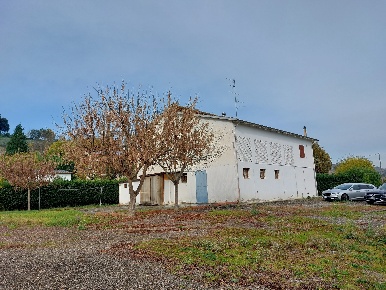 Foto Magazzino a Imola Ponticelli di 290 m² con 1 locali in vendita
