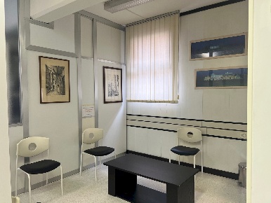 Foto Ufficio in Via Bottari 3a, Bologna San Donato di 147 m² con 1 locali
