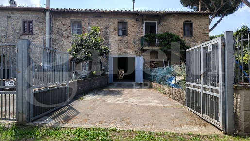 Foto Magazzino in del Turismo, Follonica San Luigi, Capannino, Corti Nuove
