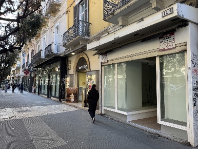 Foto Negozio in Via Cavour 157, Bari Murat di 85 m² con 1 locali in affitto