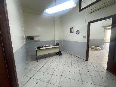 Foto Negozio in domenico Colasanto, Casoria Arpino di 40 m² con 1 locali