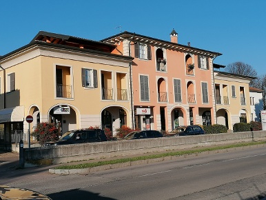 Foto Magazzino in Via MILANO 56, Pandino Centro di 80 m² in vendita