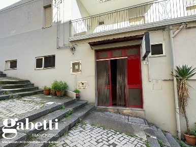 Foto Magazzino in Via SALITA TOSELLI 2, Patti Centro di 130 m² in vendita