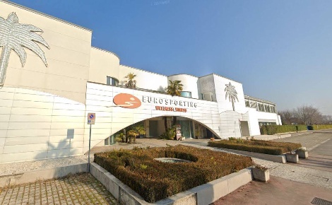 Foto Negozio a Cordenons di 614 m² con 1 locali in vendita