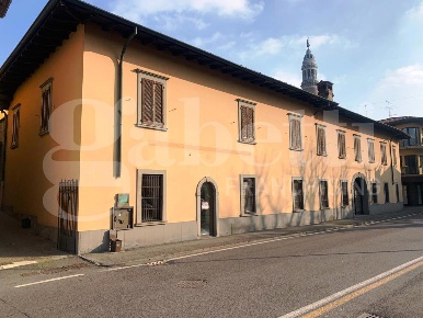 Foto Negozio in Via XX settembre 22, Palazzolo sull'Oglio Centro di 1179 m²